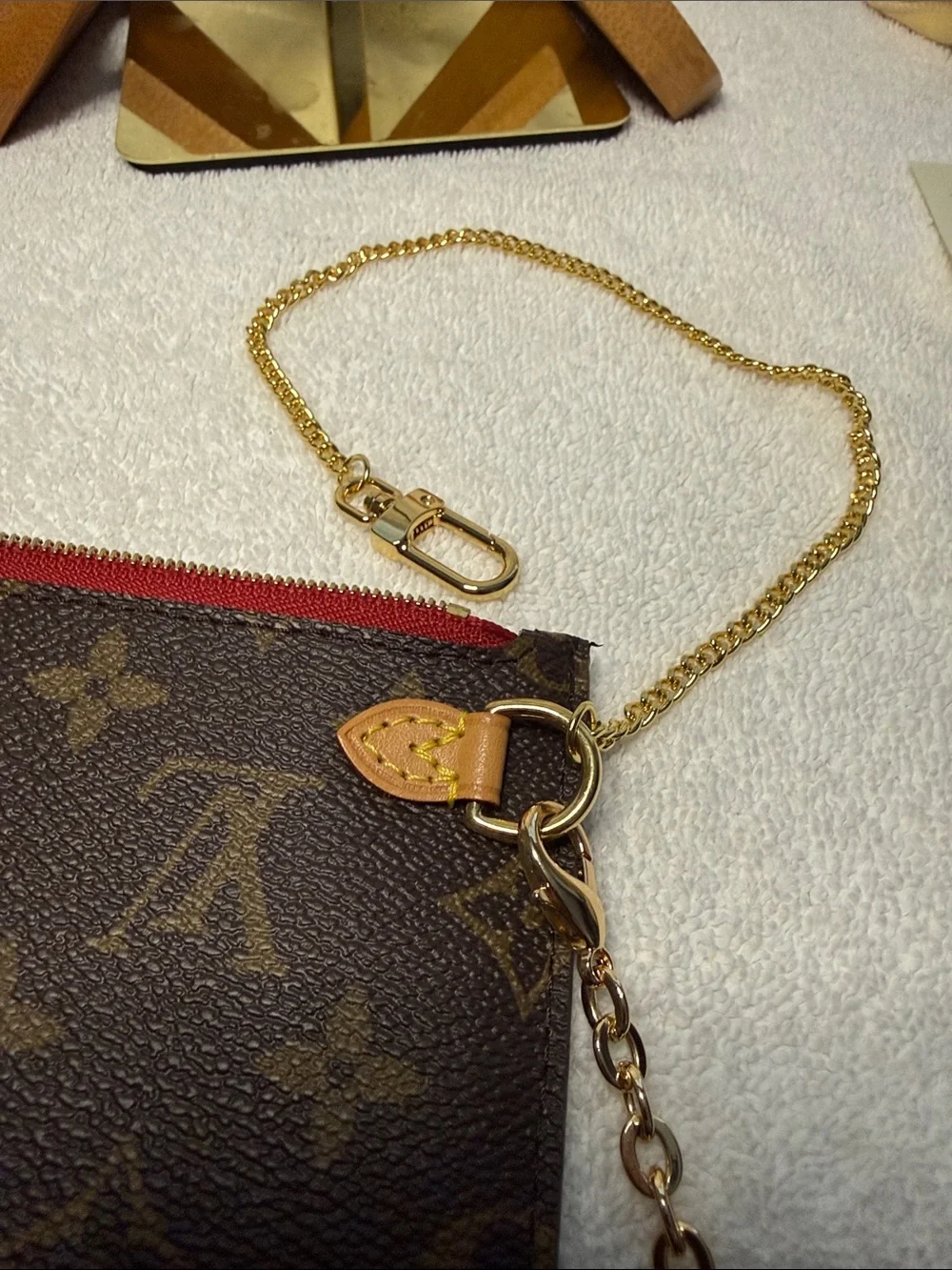 LOUIS VUITTON 2015 Neverfull Pouch MM/GM with 2 chains